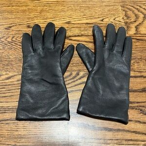 Lands’ End Black Sheep Leather Gloves for Women